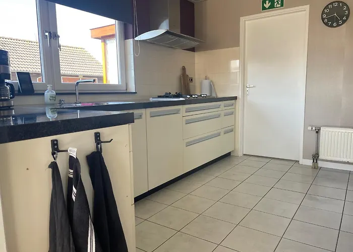 Ferienhaus De Sas In *